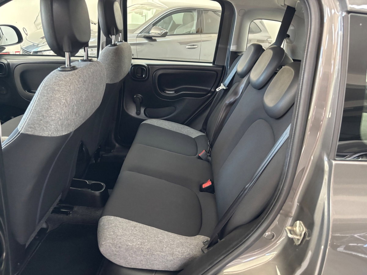 Fiat Panda 1.0 FireFly S&S Hybrid Garmin (10)