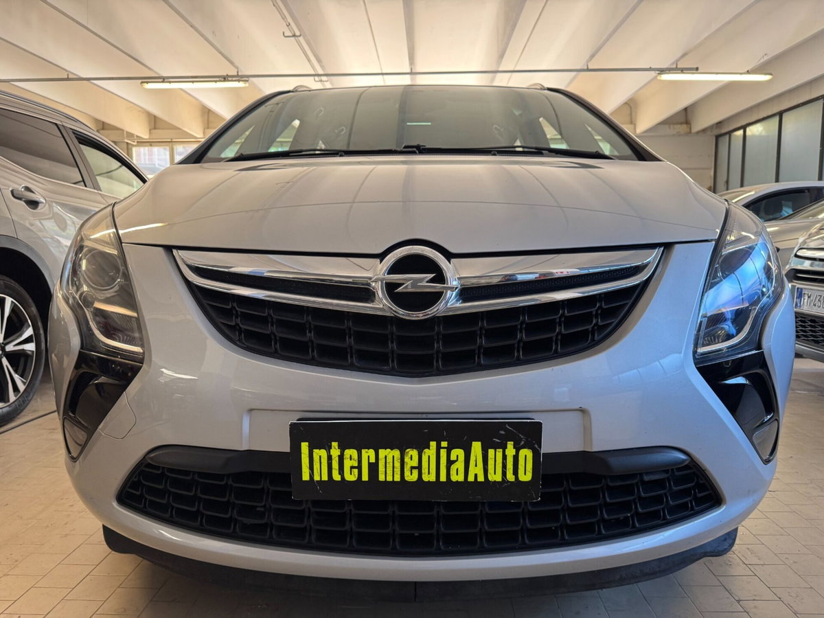 Opel Zafira Tourer 2.0 CDTi 110CV Cosmo (2)