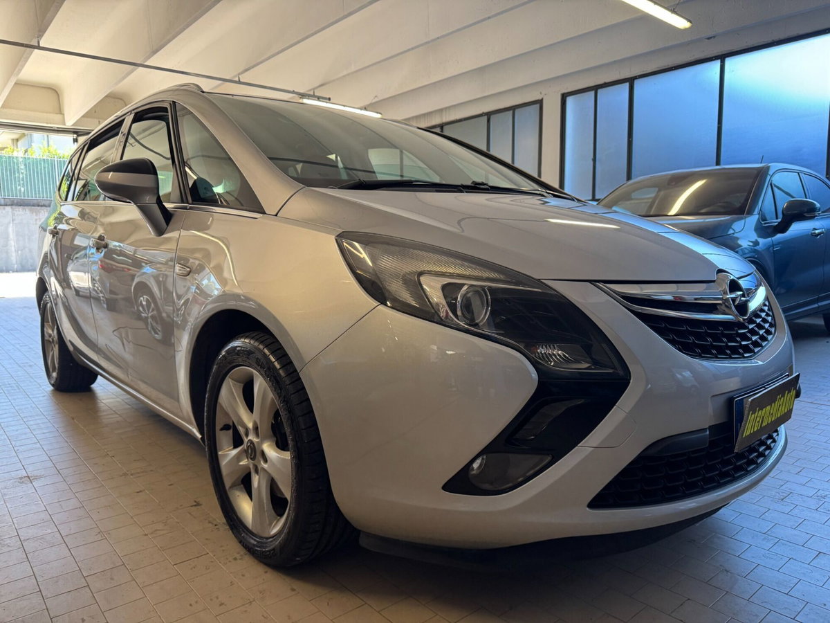 Opel Zafira Tourer 2.0 CDTi 110CV Cosmo (3)