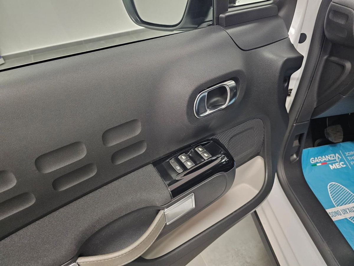 Citroen C3 PureTech 82 Shine (18)