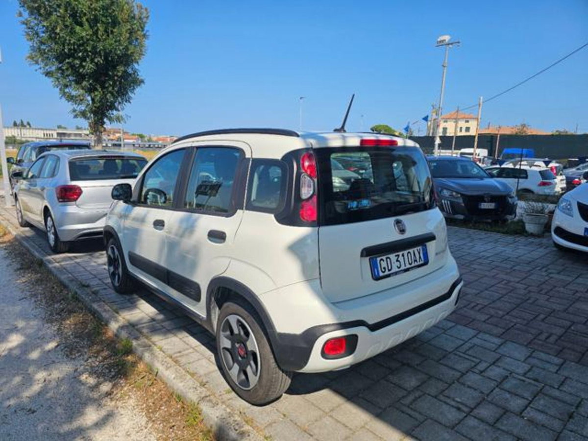 Fiat Panda 1.0 firefly hybrid Pop s&s 70cv (3)