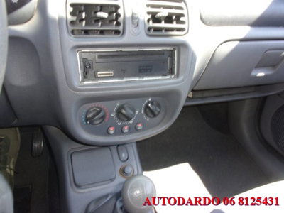 Renault Clio cat 3 porte UP Aria (10)