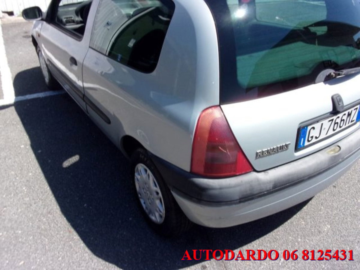 Renault Clio cat 3 porte UP Aria (7)
