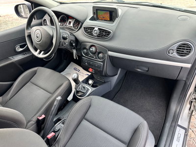 Renault Clio 1.2 16V 5 porte Dynamique (11)