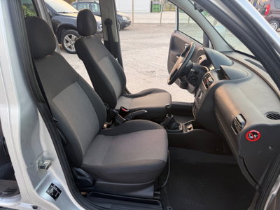 Opel Combo 1.3 CDTI 75CV 5p. Tour Enjoy (19)