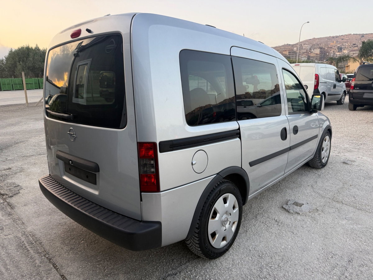 Opel Combo 1.3 CDTI 75CV 5p. Tour Enjoy (5)