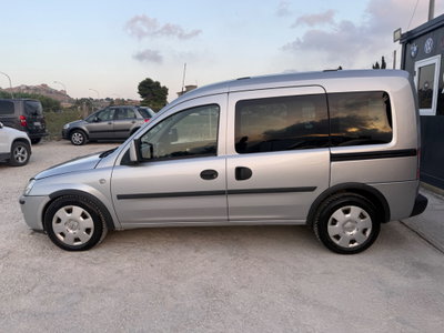 Opel Combo 1.3 CDTI 75CV 5p. Tour Enjoy (9)