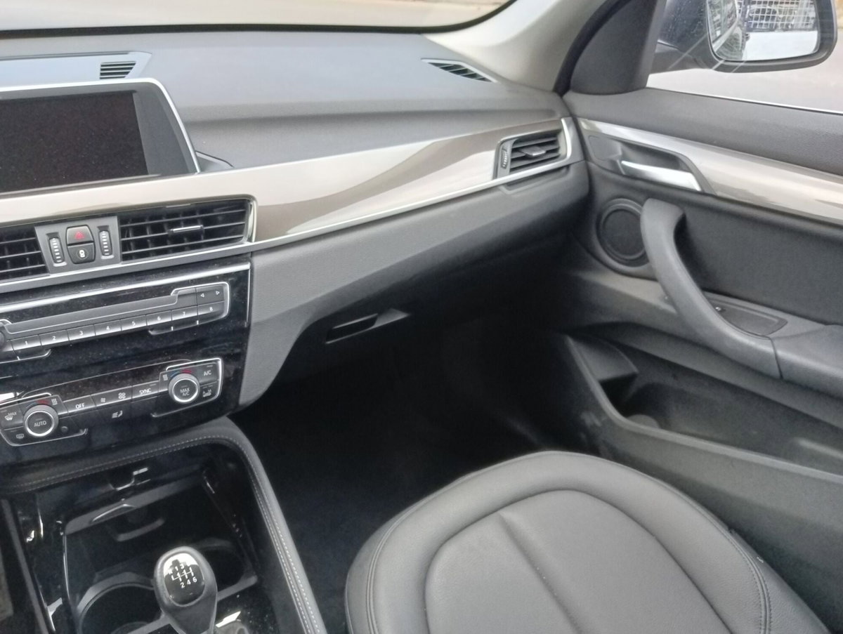 BMW X1 sDrive18d xLine (10)