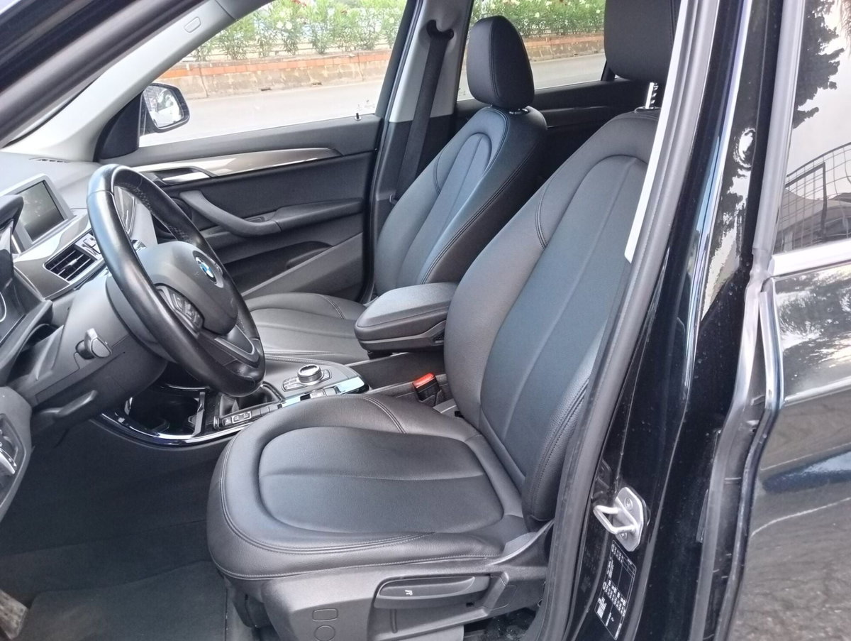 BMW X1 sDrive18d xLine (8)
