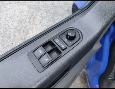 Volkswagen Veicoli Commerciali Multivan 2.5 TDI/174CV 4motion Comfortl. (9)