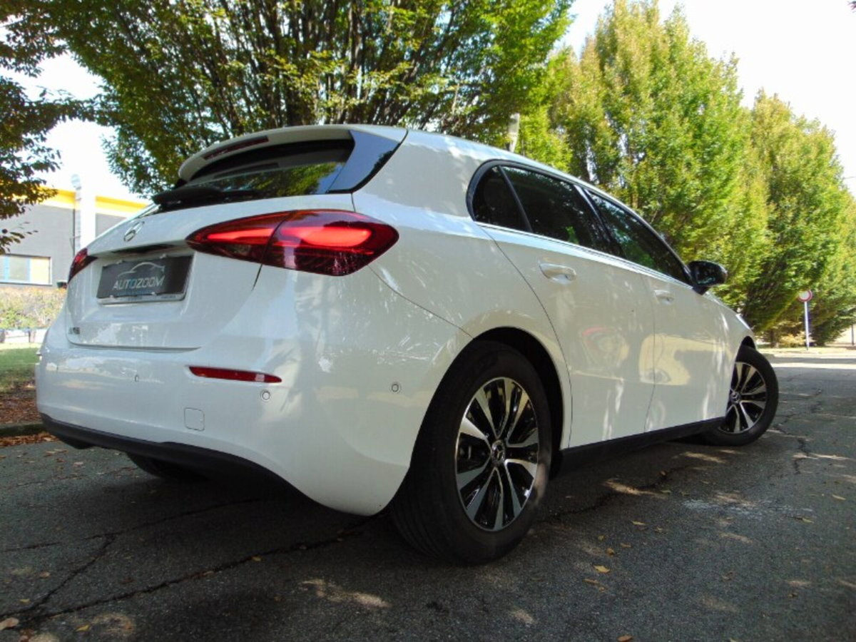 Mercedes-Benz Classe A 180 Advanced auto (11)