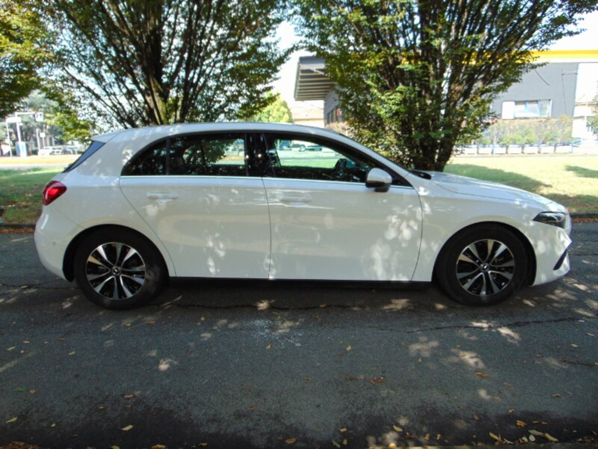 Mercedes-Benz Classe A 180 Advanced auto (12)