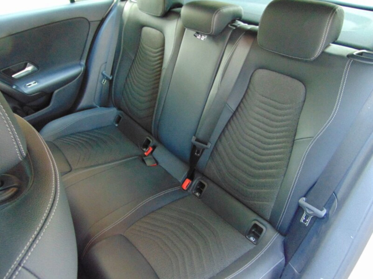 Mercedes-Benz Classe A 180 Advanced auto (19)