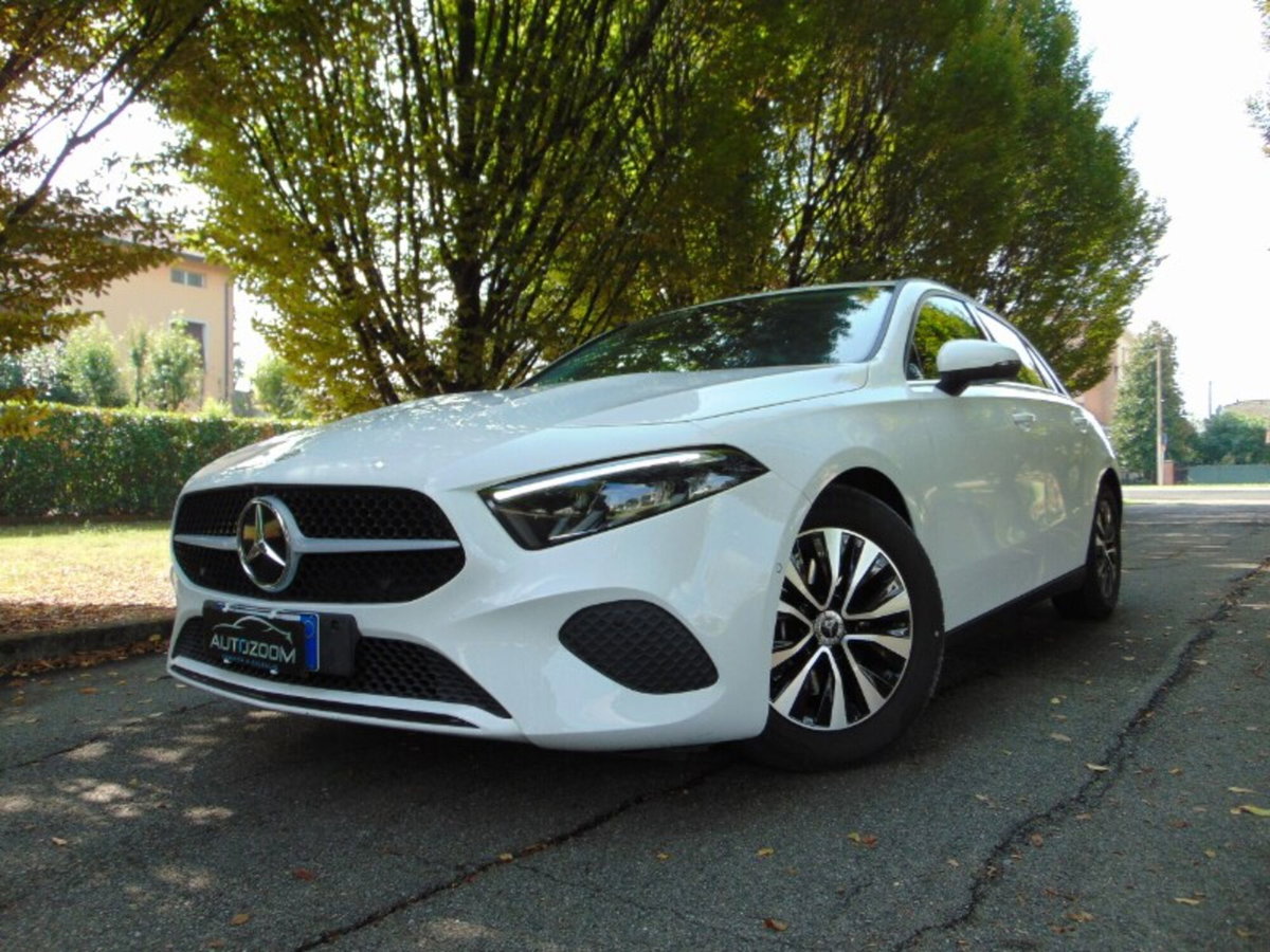 Mercedes-Benz Classe A 180 Advanced auto (2)