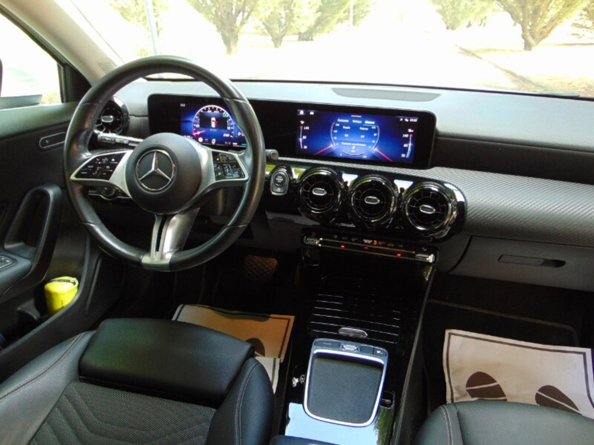 Mercedes-Benz Classe A 180 Advanced auto (20)