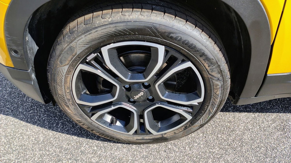 Jeep Avenger full-electric Summit fwd 156cv auto (14)