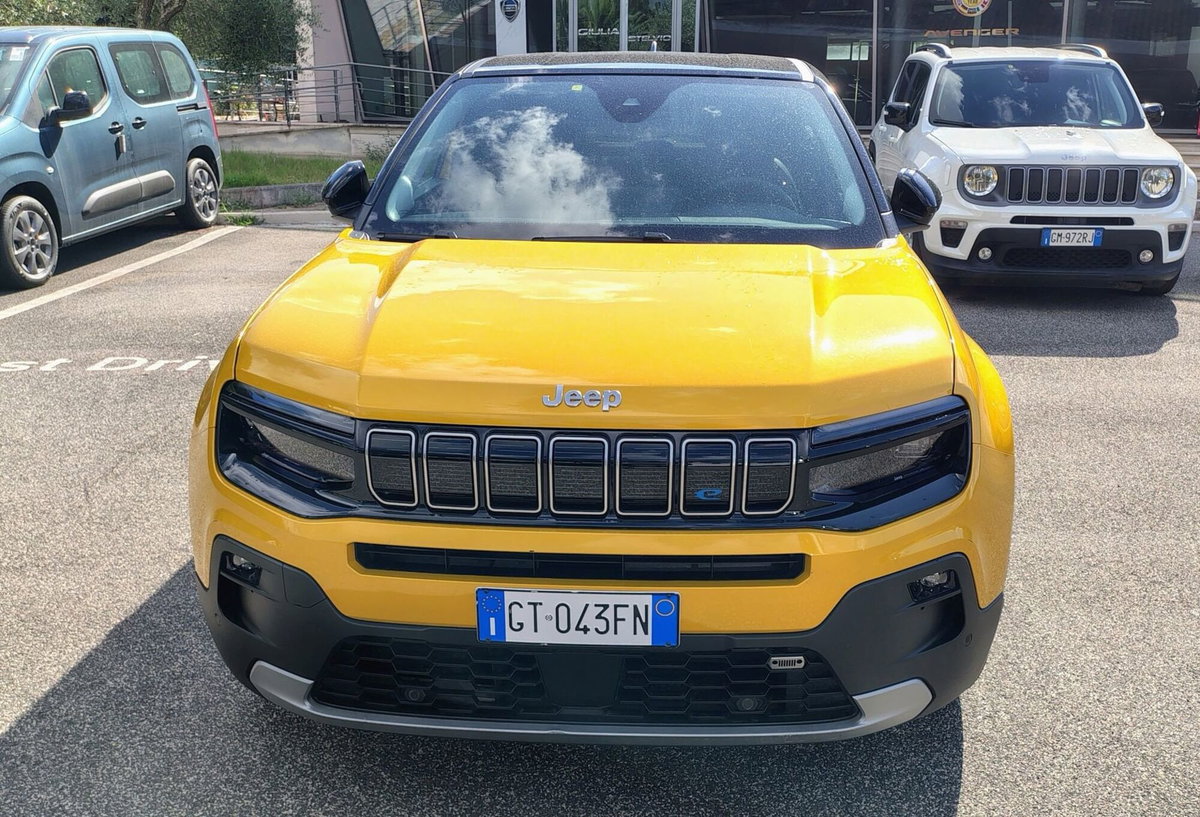 Jeep Avenger full-electric Summit fwd 156cv auto (2)