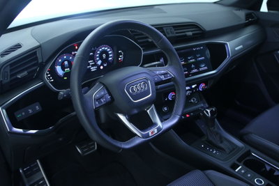 Audi Q3 Sportback 40 2.0 tdi Identity Black quattro 193cv s-tronic (10)