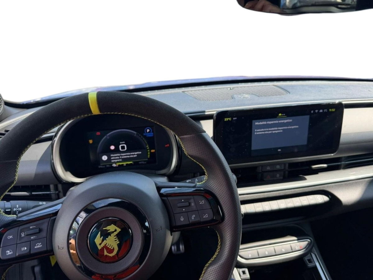 Abarth 600e 54kWh Scorpionissima 280cv (7)