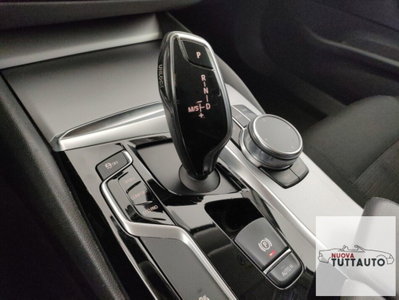 BMW Serie 5 Touring 520d  Business (11)