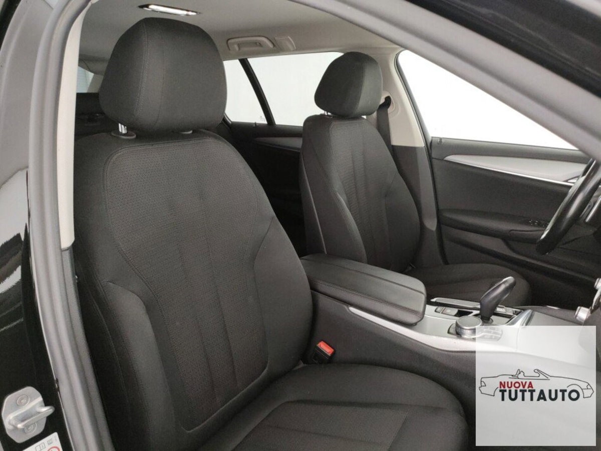 BMW Serie 5 Touring 520d  Business (12)