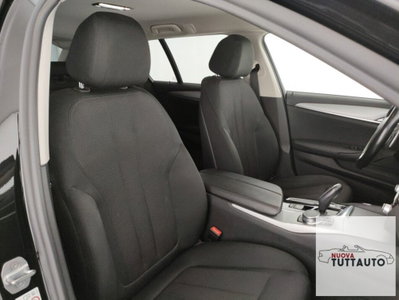 BMW Serie 5 Touring 520d  Business (12)