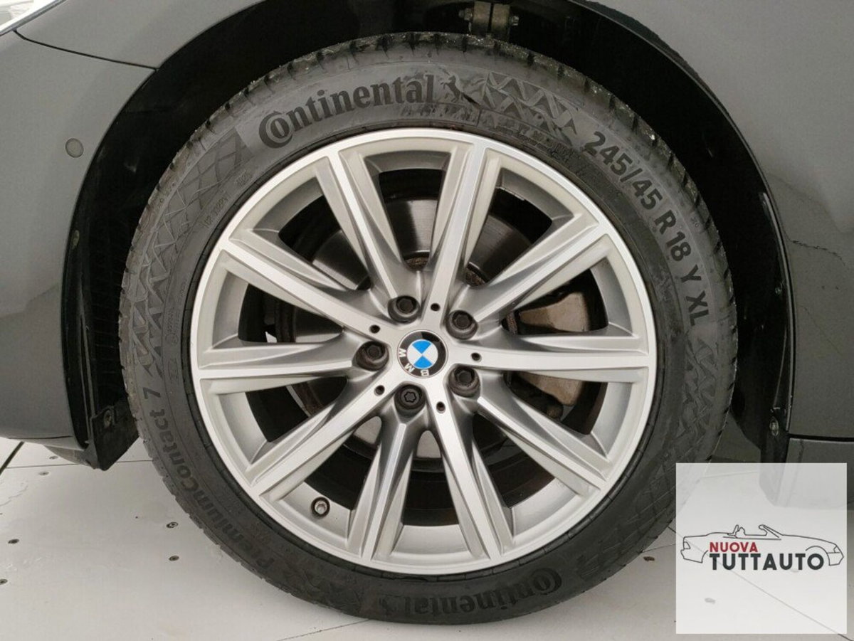 BMW Serie 5 Touring 520d  Business (15)
