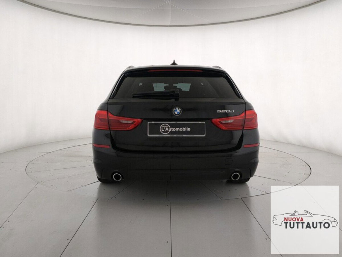 BMW Serie 5 Touring 520d  Business (3)
