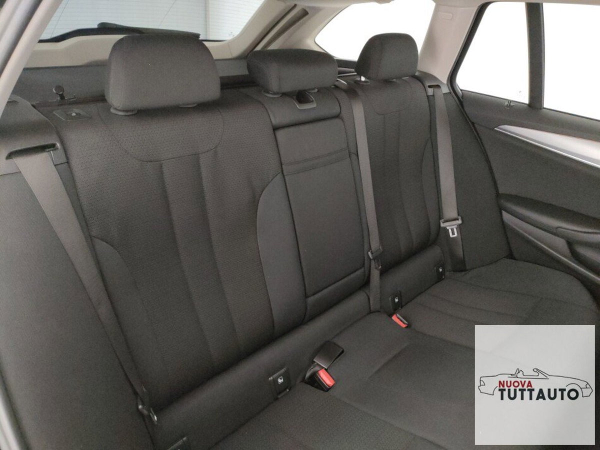 BMW Serie 5 Touring 520d  Business (7)