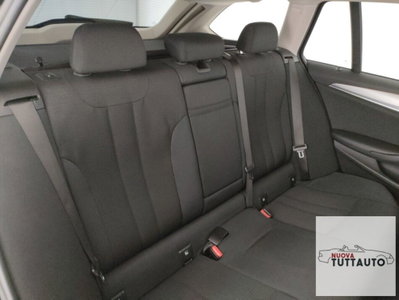 BMW Serie 5 Touring 520d  Business (7)