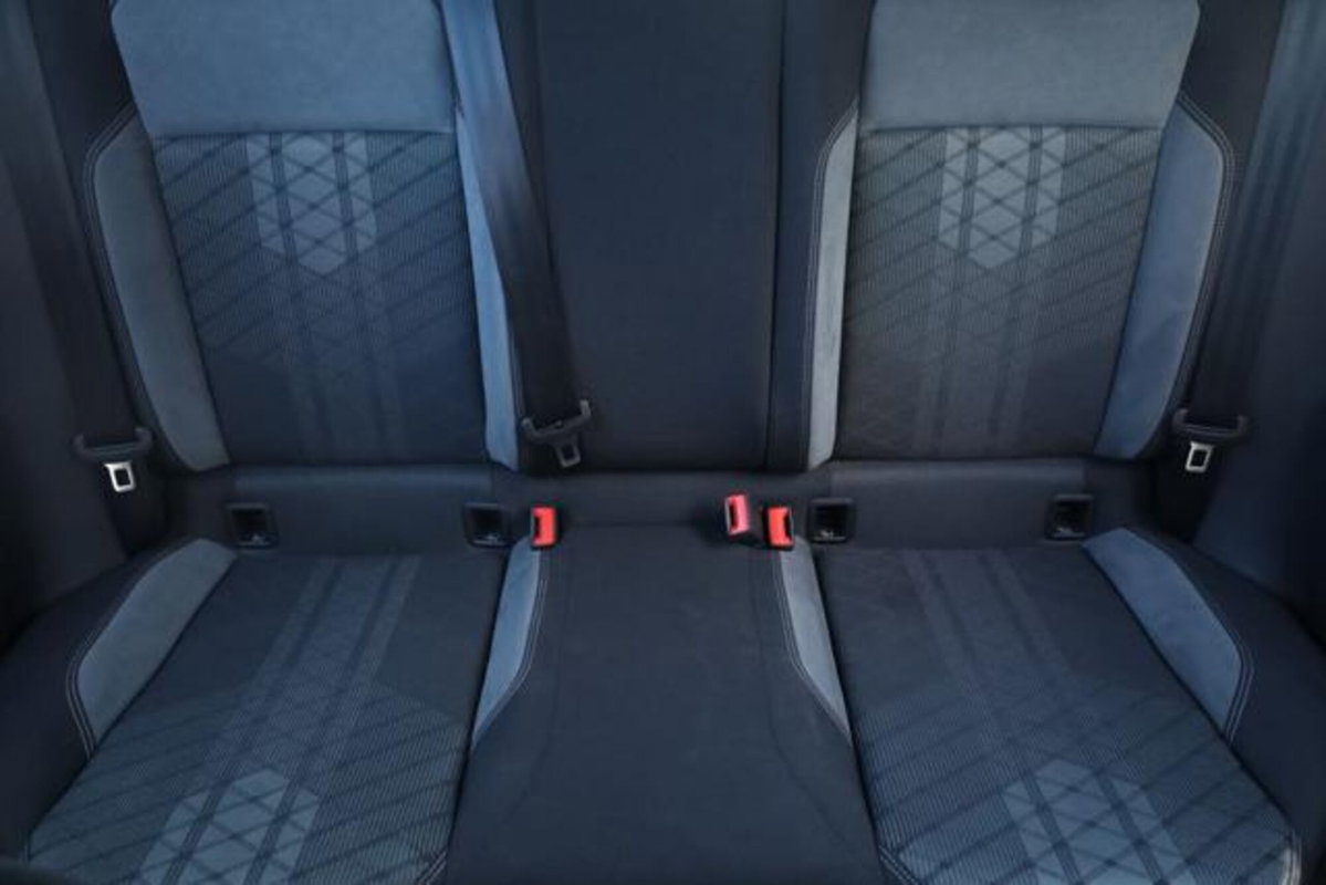Volkswagen Taigo 1.0 tsi R-Line 115cv (16)