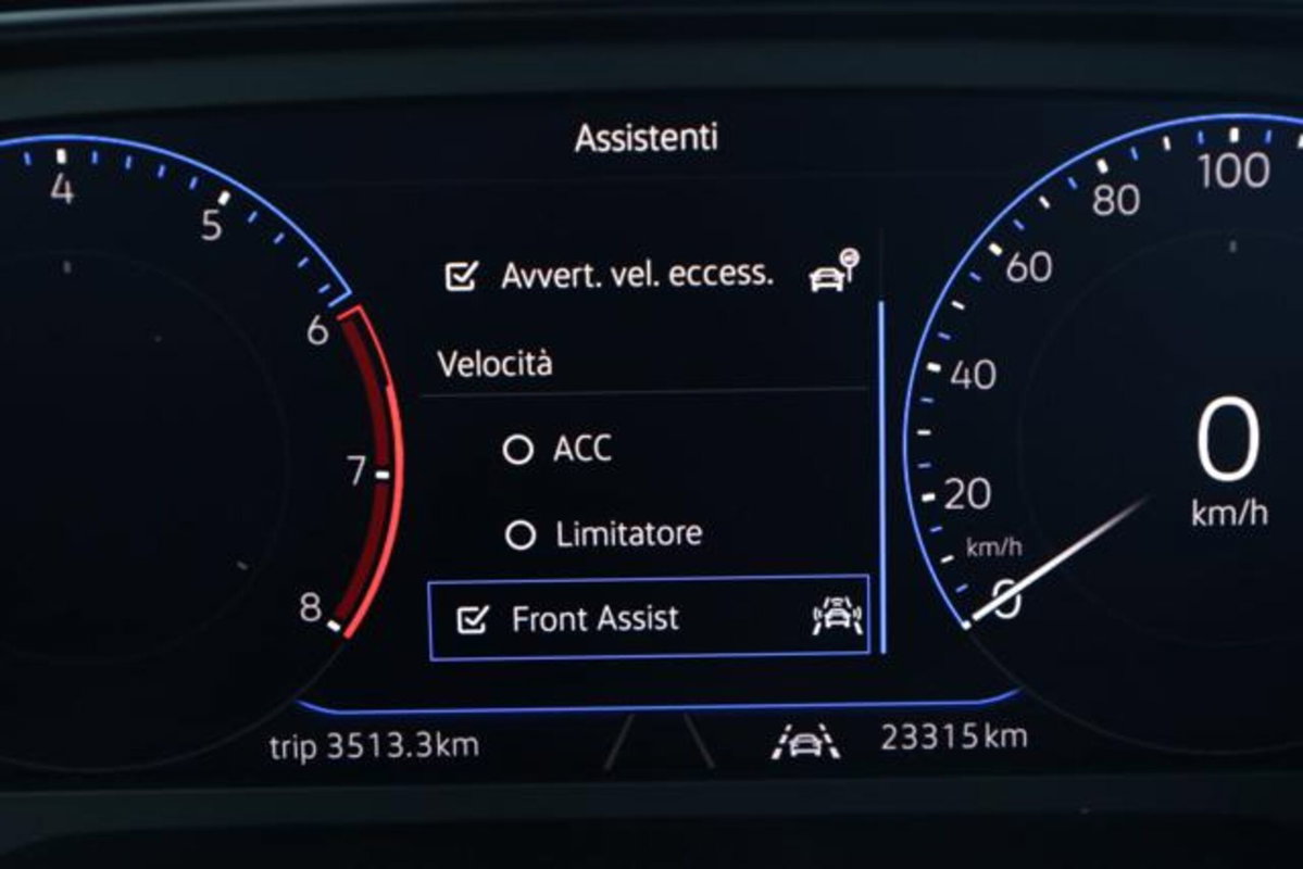 Volkswagen Taigo 1.0 tsi R-Line 115cv (8)