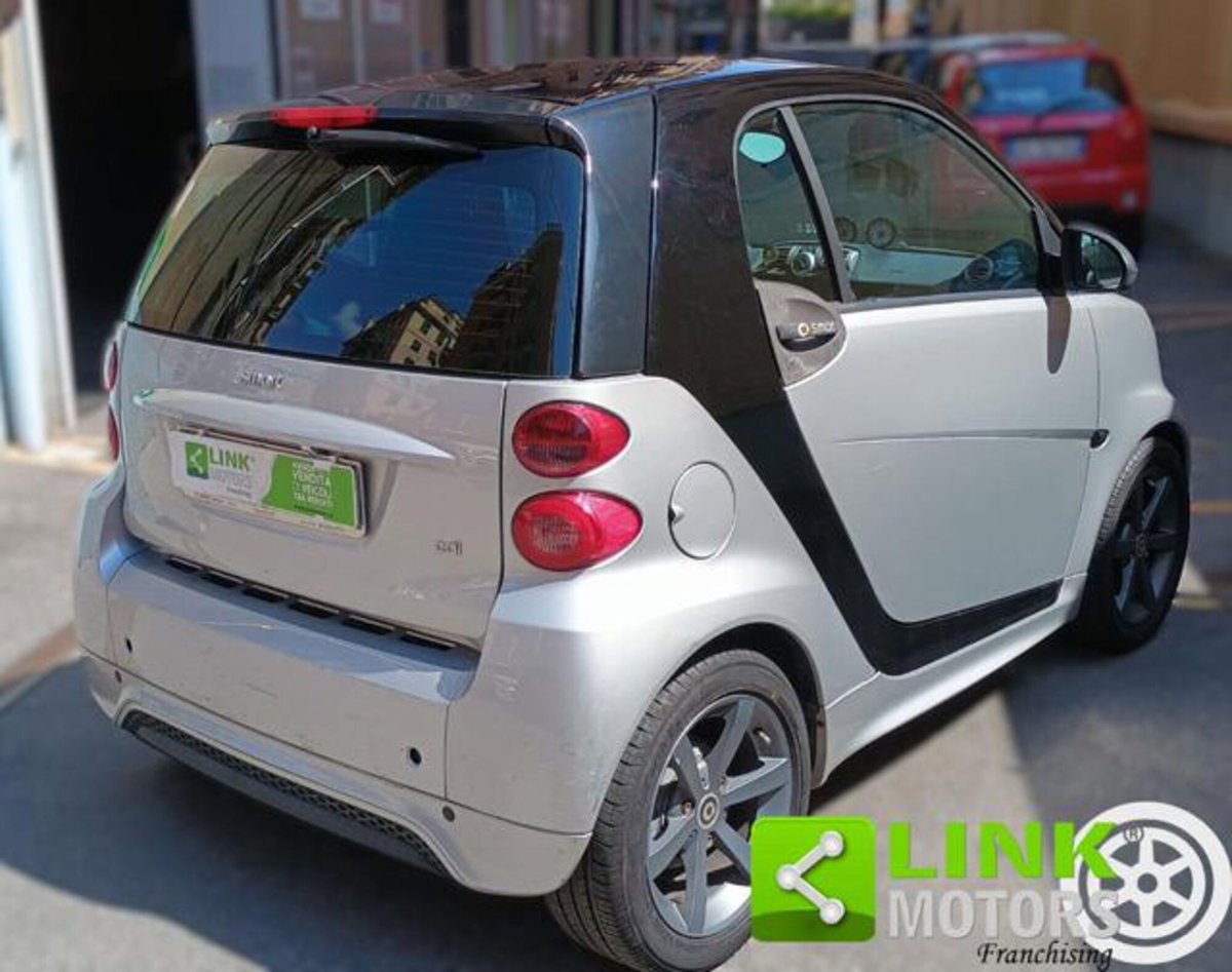 smart Fortwo 800 40 kW coupé passion cdi (6)