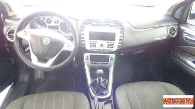 Lancia Delta 1.6 MJT DPF Silver (9)