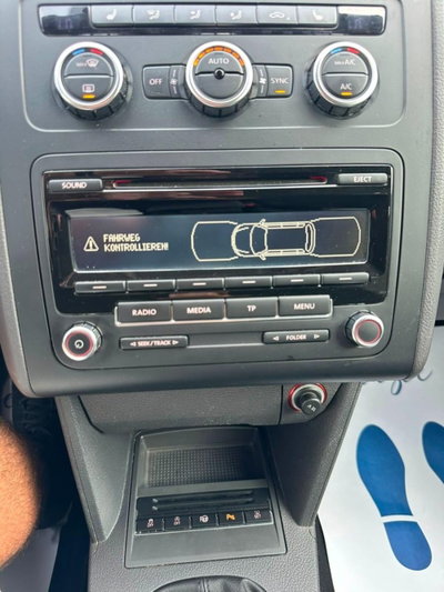 Volkswagen Touran 1.6 TDI Comfortline (12)
