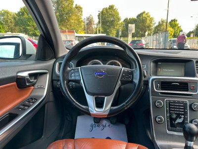 Volvo S40 2.4 D5 cat R-design (13)