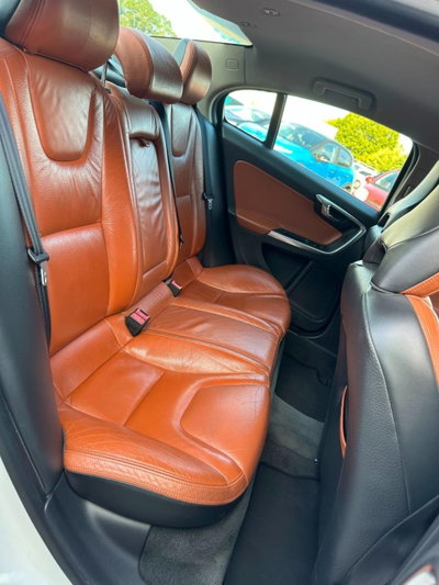 Volvo S40 2.4 D5 cat R-design (18)