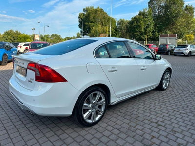 Volvo S40 2.4 D5 cat R-design (6)