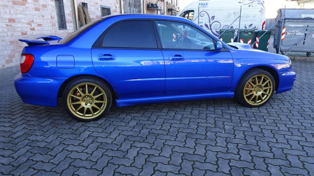 Subaru Impreza 2.5 WRX STi (11)