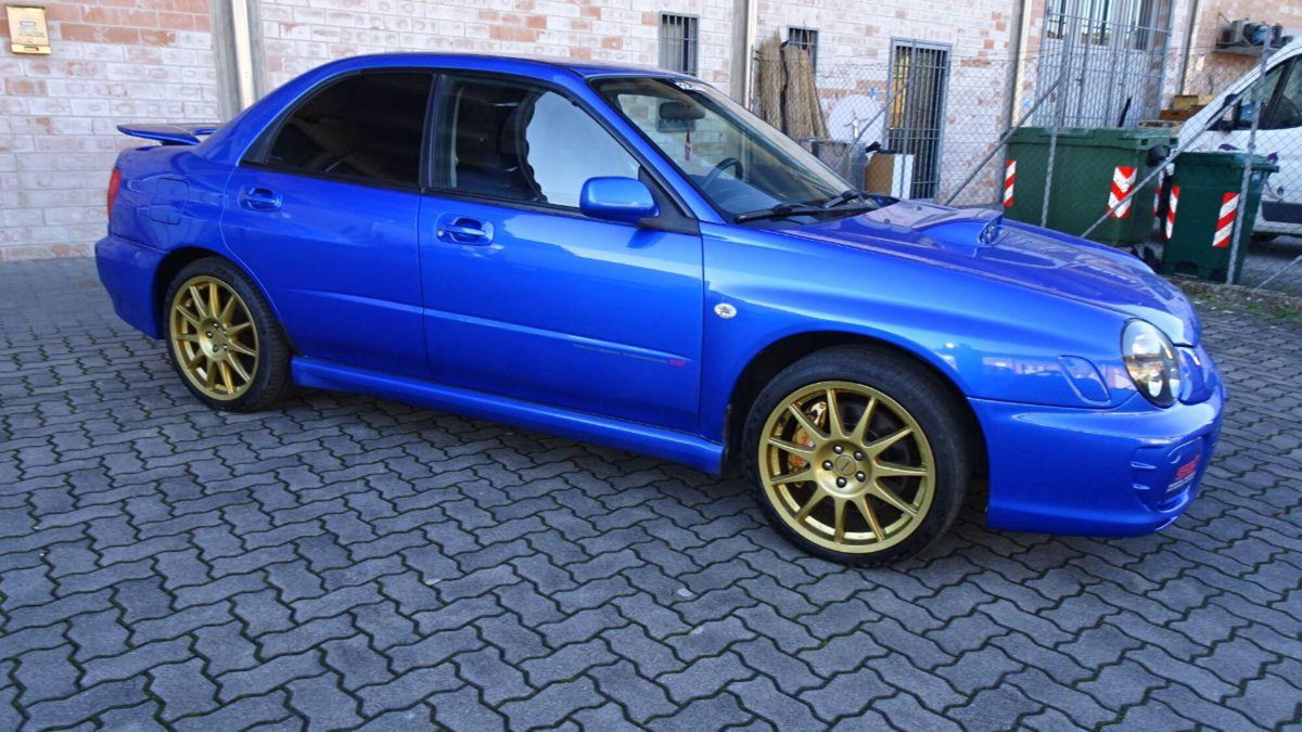 Subaru Impreza 2.5 WRX STi (12)