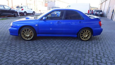 Subaru Impreza 2.5 WRX STi (4)