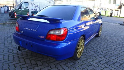 Subaru Impreza 2.5 WRX STi (9)
