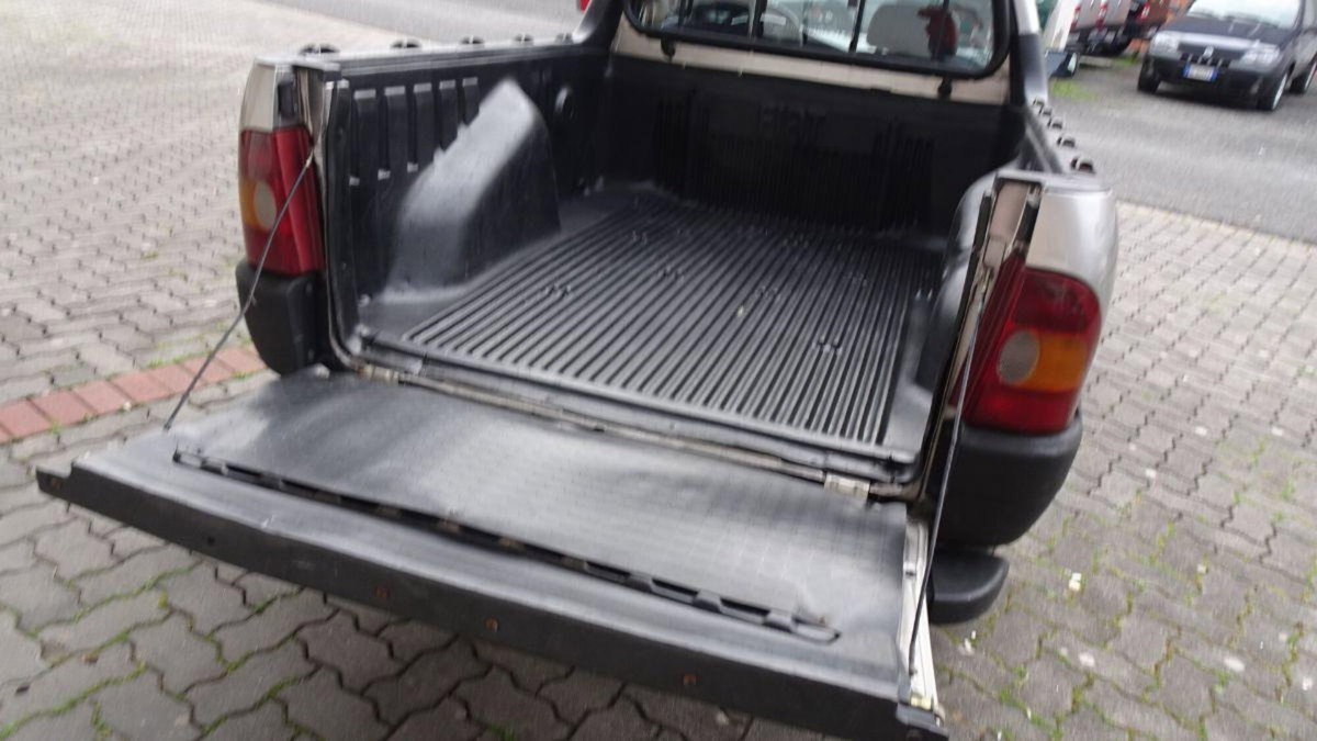 Fiat Strada TD 70 cat Pick-up (13)