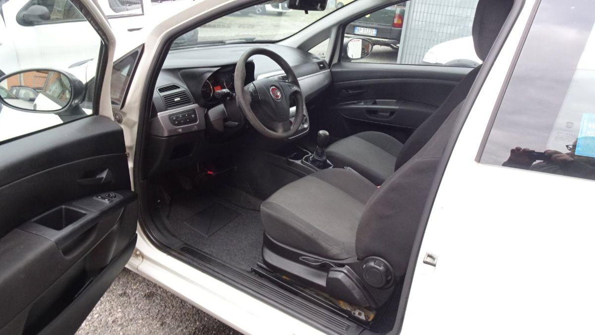 Fiat Punto 1.3 MJT 85CV S&S 5 porte Van Easy 4 posti E5+ (15)