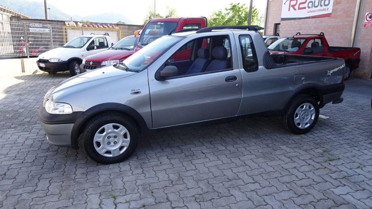 Fiat Strada 1.9 JTD Pick-up (2)