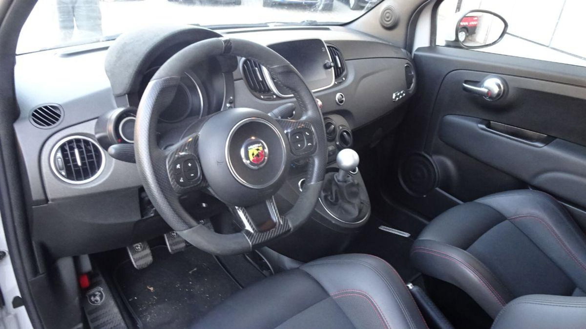 Abarth 595 595 1.4 Turbo T-Jet 180 CV Esseesse (13)