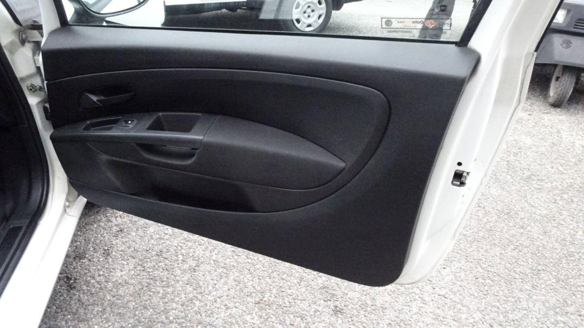 Fiat Punto 1.3 MJT 85CV S&S 5 porte Van Easy 4 posti E5+ (14)