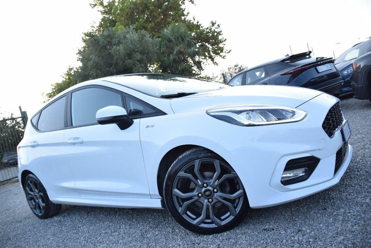 Ford Fiesta 1.0 Ecoboost 100 CV 5 porte ST-Line (10)