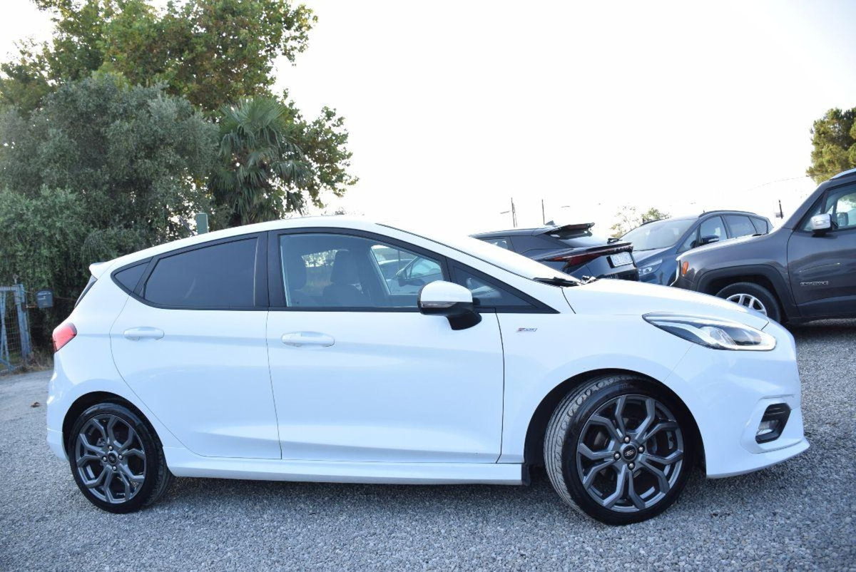 Ford Fiesta 1.0 Ecoboost 100 CV 5 porte ST-Line (11)