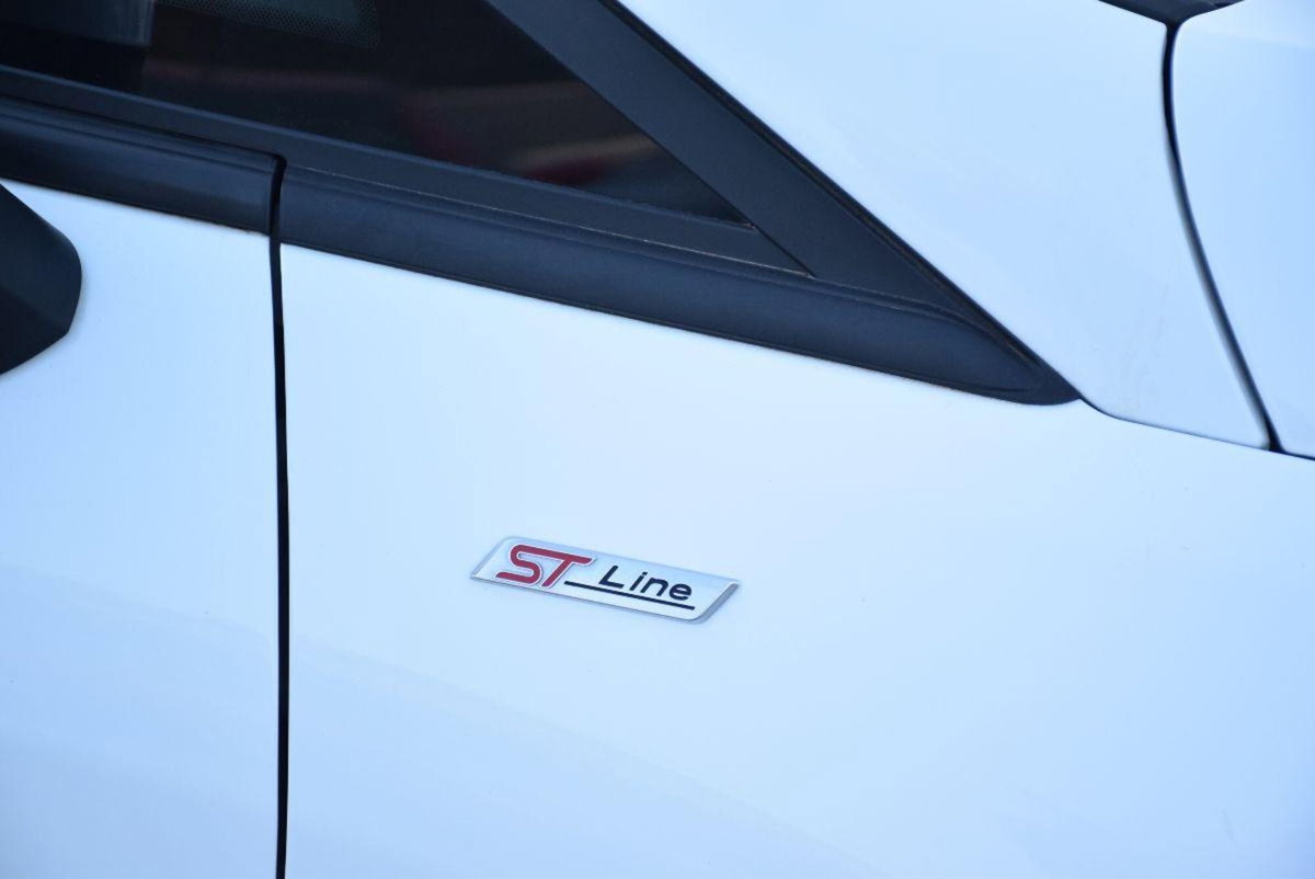 Ford Fiesta 1.0 Ecoboost 100 CV 5 porte ST-Line (14)